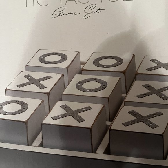 H/C Home Collection Other - Tic Tac Toe (Game Set that Sits on a Coffee Table)‎ (new) (kids)